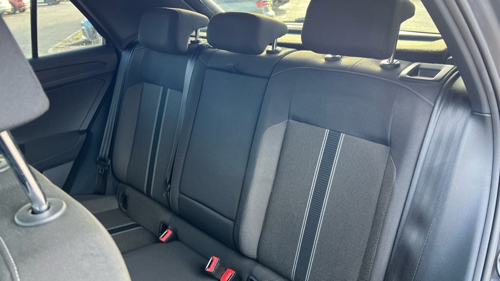 Used Volkswagen T-Roc 2021 for sale - 77010191: Photo 14