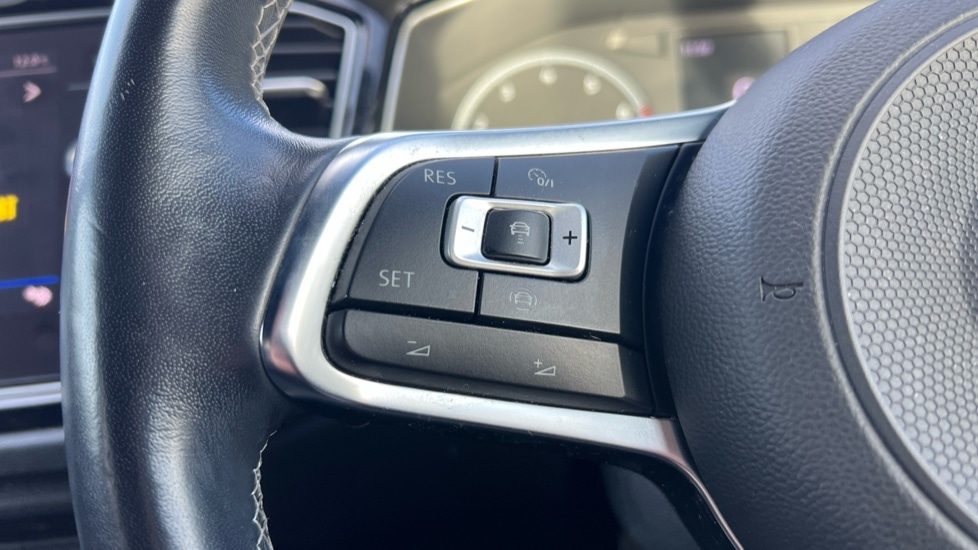 Used Volkswagen T-Roc 2021 for sale - 77010191: Photo 23