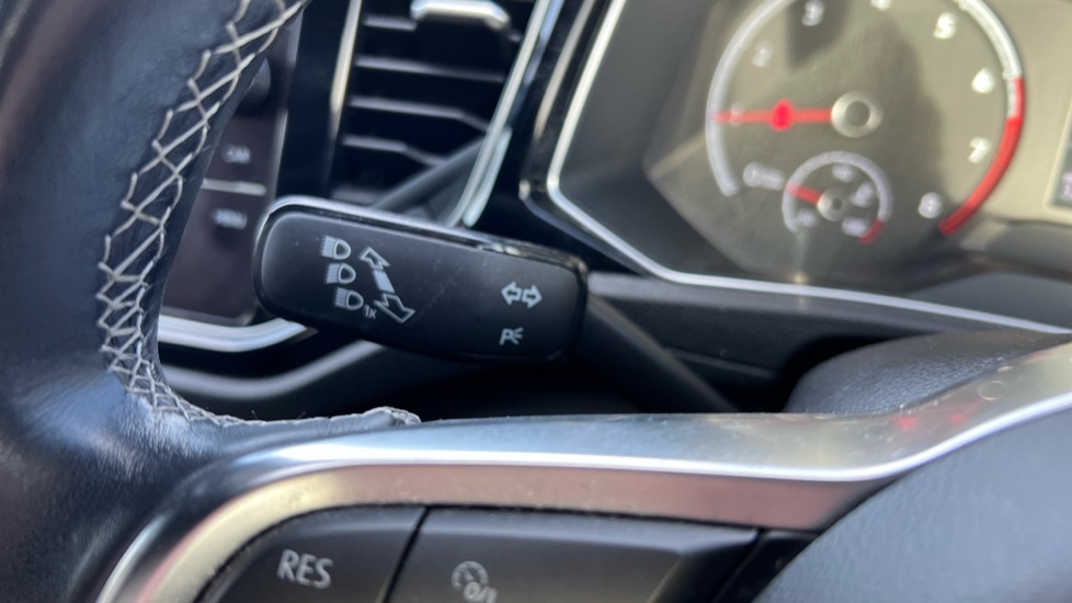 Used Volkswagen T-Roc 2021 for sale - 77010191: Photo 25