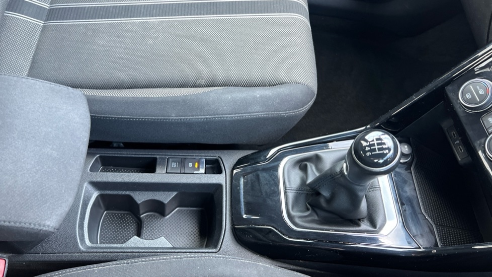 Used Volkswagen T-Roc 2021 for sale - 77010191: Photo 28