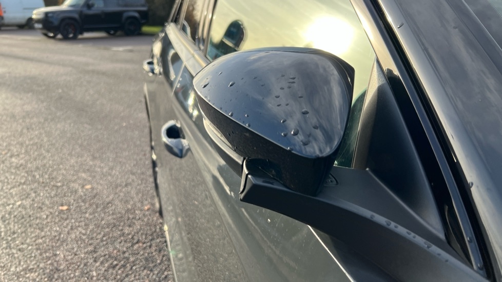 Used Volkswagen T-Roc 2021 for sale - 77010191: Photo 42