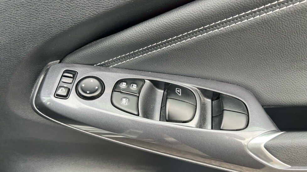 Used Nissan Juke 2023 for sale - 76312168: Photo 32