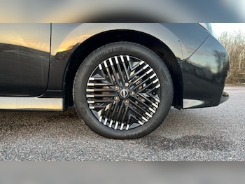 Used Nissan Leaf 2022 for sale - 76804155: Photo