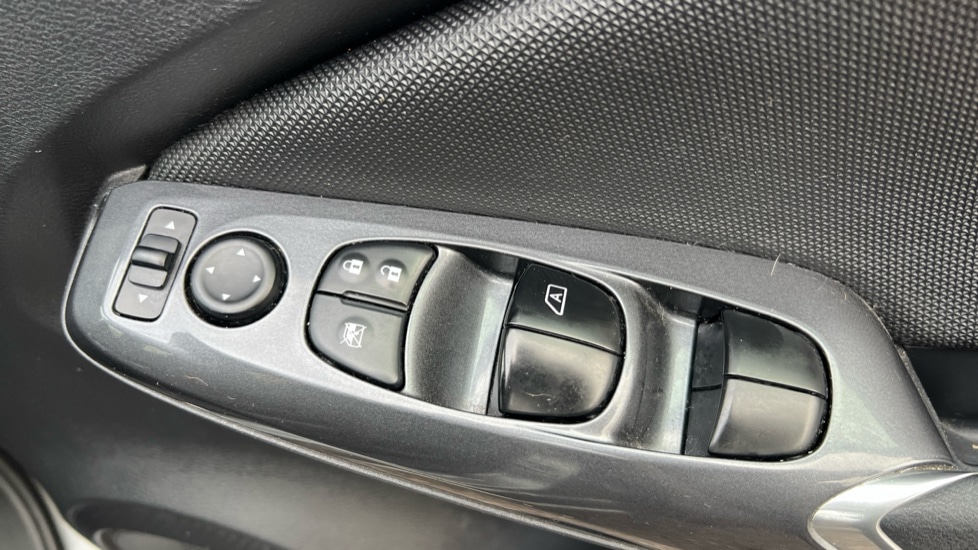 Used Nissan Juke 2019 for sale - 76999255: Photo 32