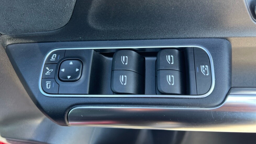 Used Mercedes-Benz GLA 2021 for sale - 75751357: Photo 30