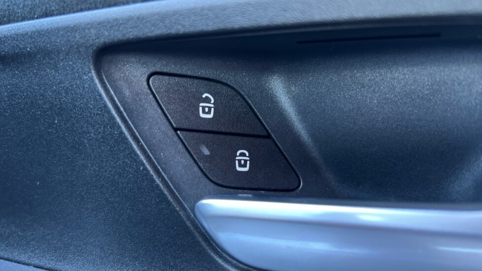 Used Mercedes-Benz GLA 2021 for sale - 75751357: Photo 40