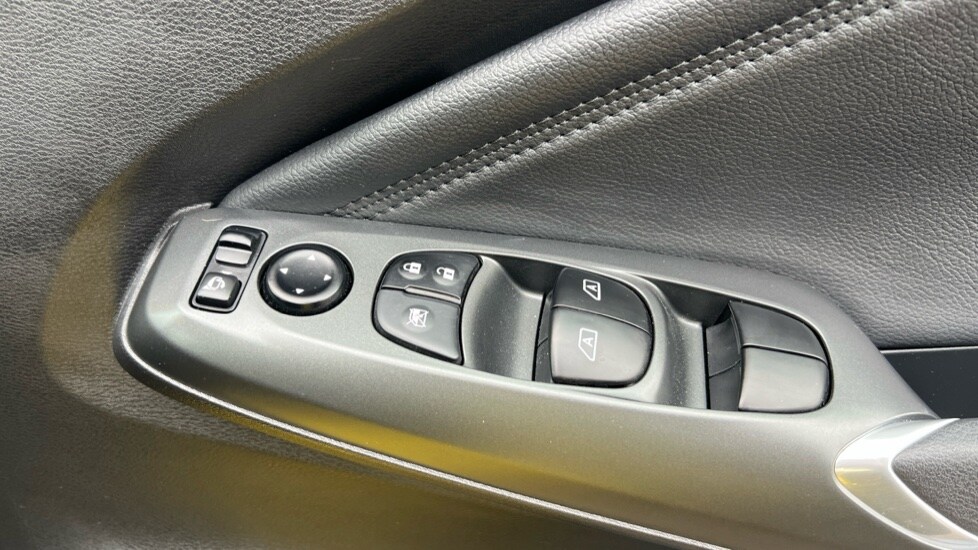 Used Nissan Juke 2024 for sale - 77031291: Photo 32