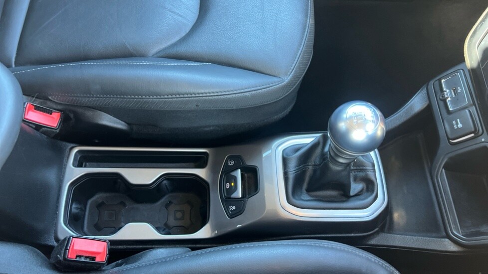Used Jeep Renegade 2021 for sale - 75843866: Photo 28