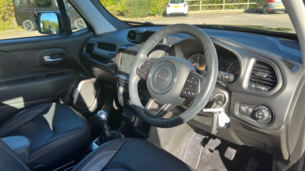 Used Jeep Renegade 2021 for sale - 75843866: Photo 9
