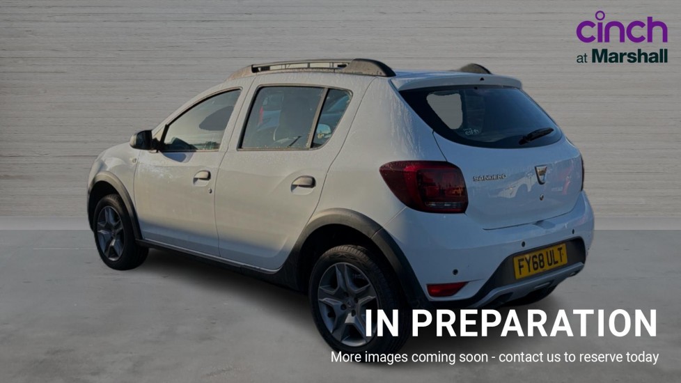 Used Dacia Sandero Stepway 2018 for sale - 77025490: Photo 2