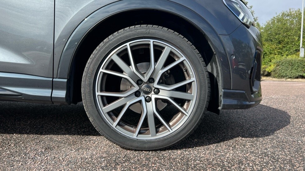 Used Audi Q3 2020 for sale - 76033687: Photo 17