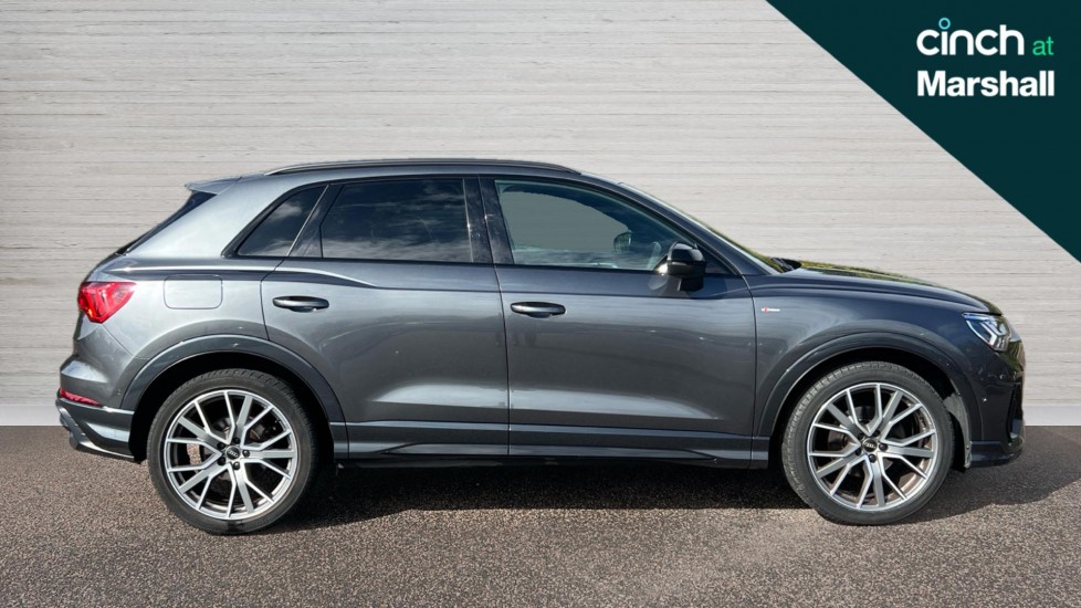 Used Audi Q3 2020 for sale - 76033687: Photo 2