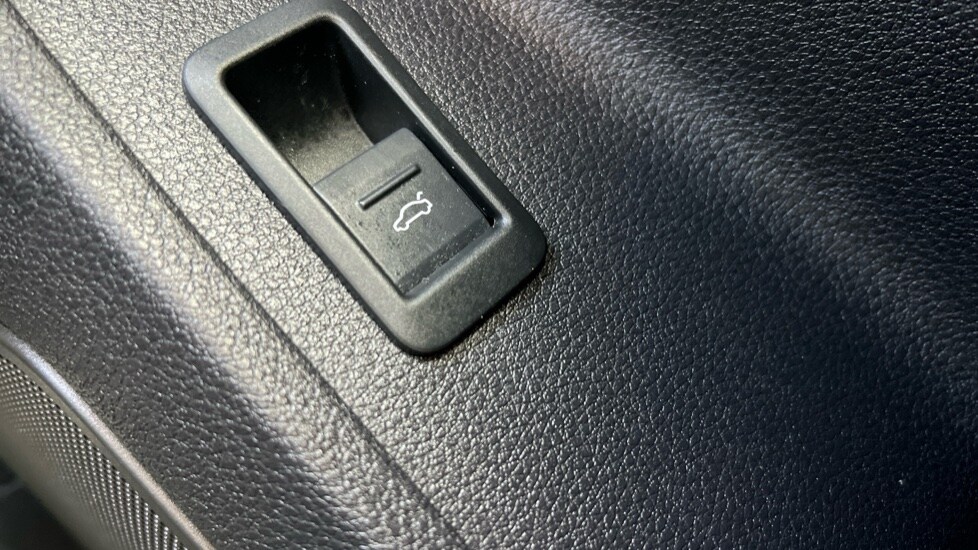 Used Audi Q3 2020 for sale - 76033687: Photo 45