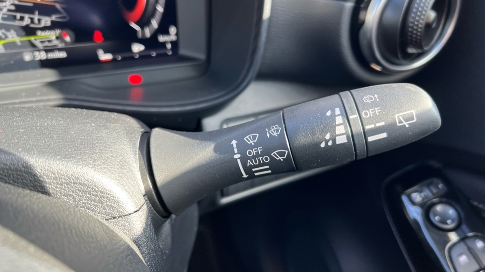 Used Nissan Juke 2024 for sale - 76459009: Photo 28