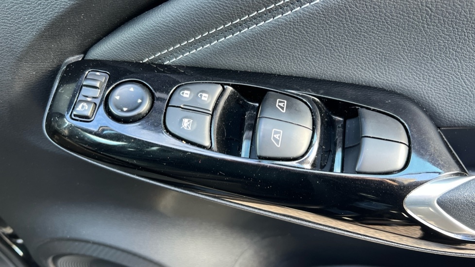 Used Nissan Juke 2024 for sale - 76459009: Photo 32