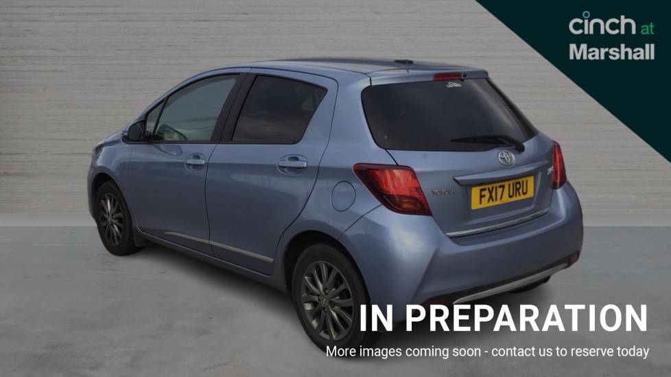 Used Toyota Yaris 2017 for sale - 76479834: Photo 2