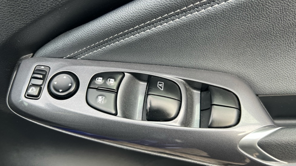 Used Nissan Juke 2022 for sale - 76915102: Photo 32