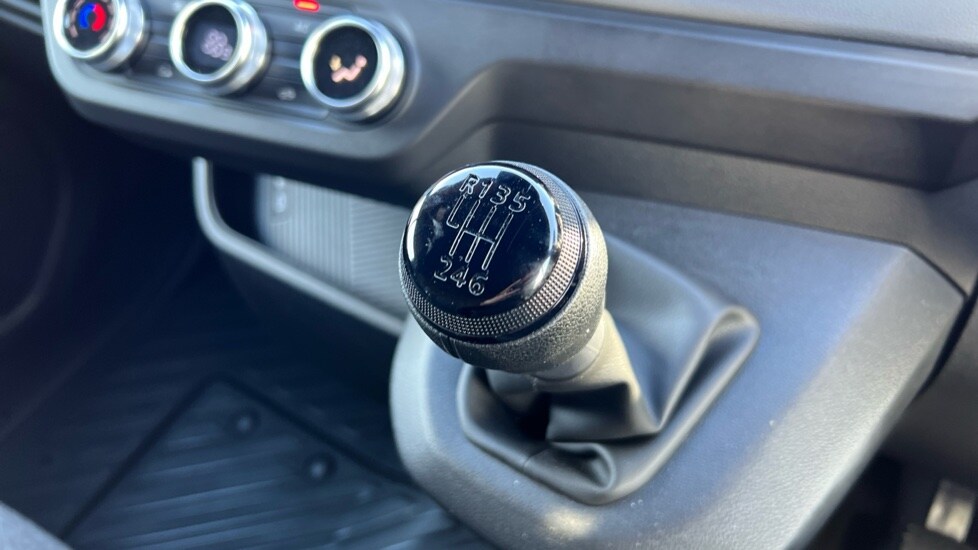 Used Nissan Interstar 2025 for sale - 76615093: Photo 31