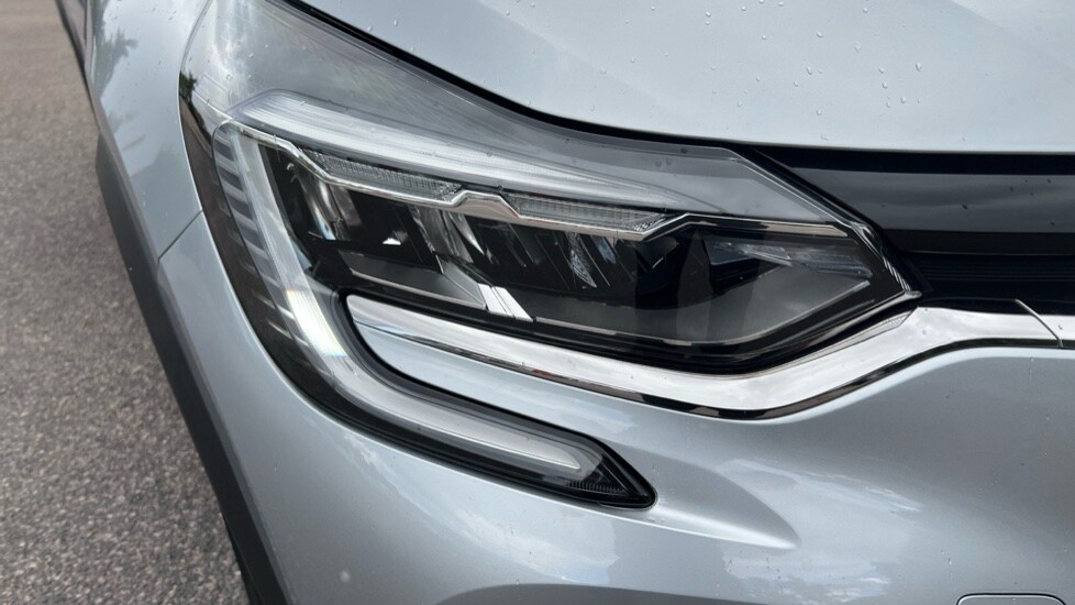 Used Renault Captur 2022 for sale - 76015030: Photo 43