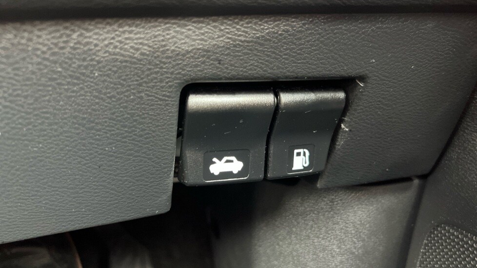 Used Nissan Micra 2020 for sale - 76066898: Photo 42