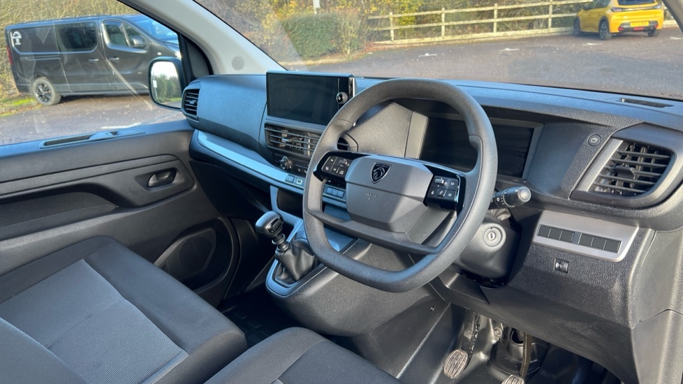 Used Peugeot Expert 2024 for sale - 76684211: Photo 9