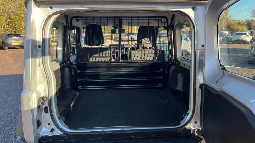 Used Suzuki Jimny 2023 for sale - 76609665: Photo 15