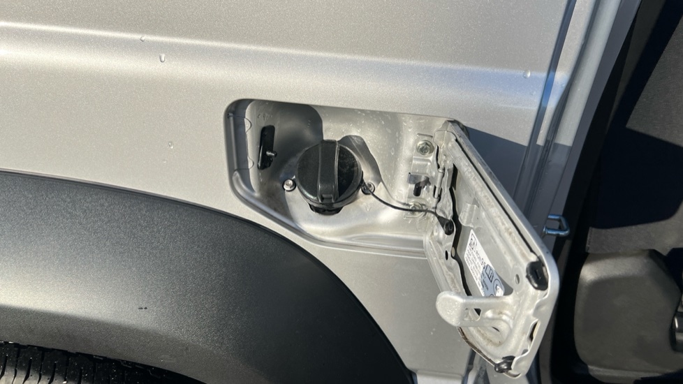 Used Suzuki Jimny 2023 for sale - 76609665: Photo 21