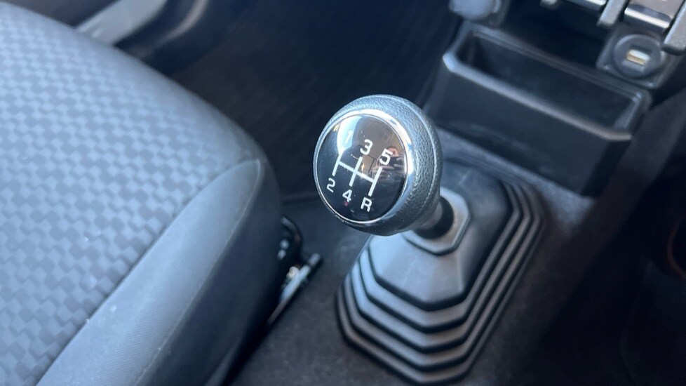 Used Suzuki Jimny 2023 for sale - 76609665: Photo 29