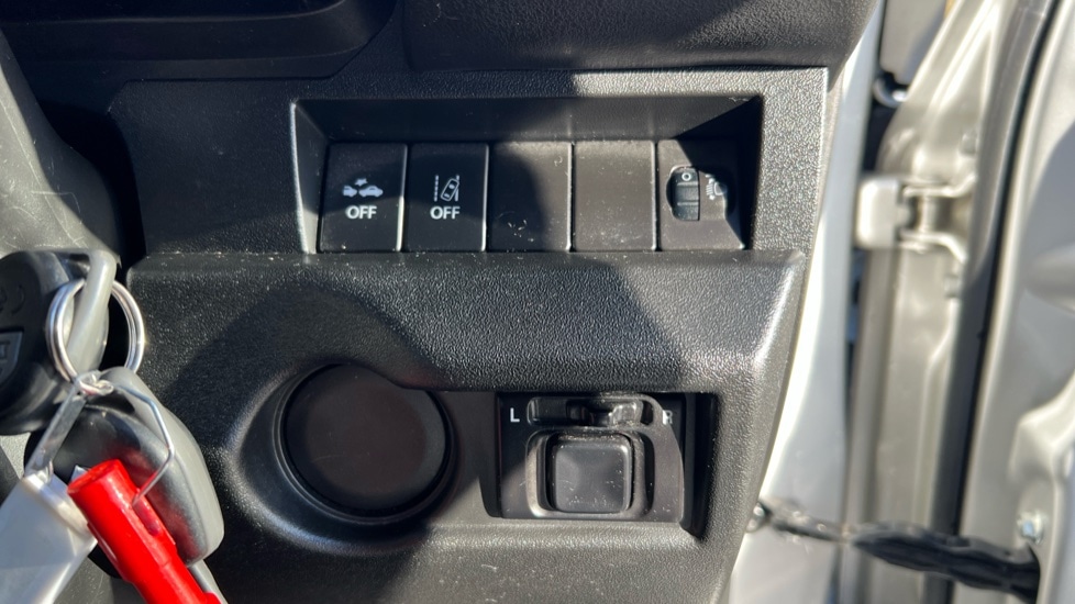 Used Suzuki Jimny 2023 for sale - 76609665: Photo 31