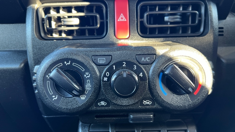 Used Suzuki Jimny 2023 for sale - 76609665: Photo 33