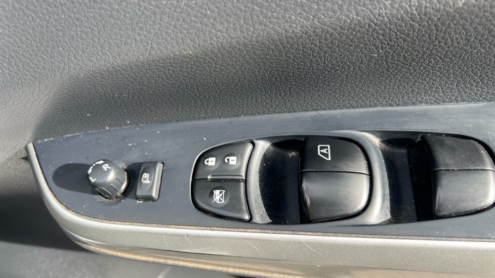Used Nissan Navara 2021 for sale - 76161454: Photo 32