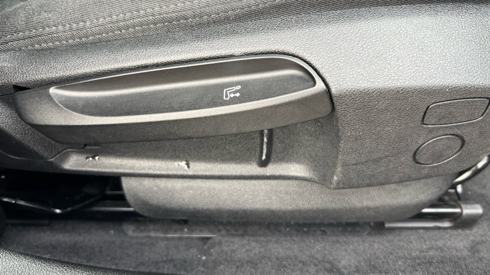 Used BMW 1 Series 2022 for sale - 76312041: Photo 32