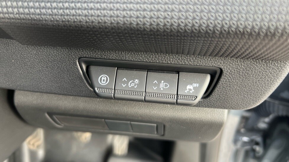 Used Nissan Other 2024 for sale - 76390020: Photo 33