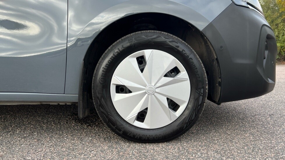 Used Nissan Other 2024 for sale - 76390020: Photo 4