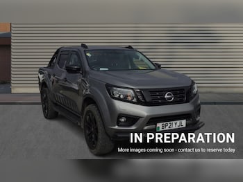 Nissan - Navara