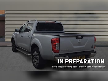 Used Nissan Navara 2018 for sale - 76375544: Photo