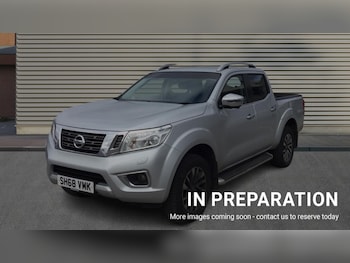 Used Nissan Navara 2018 for sale - 76375544: Photo