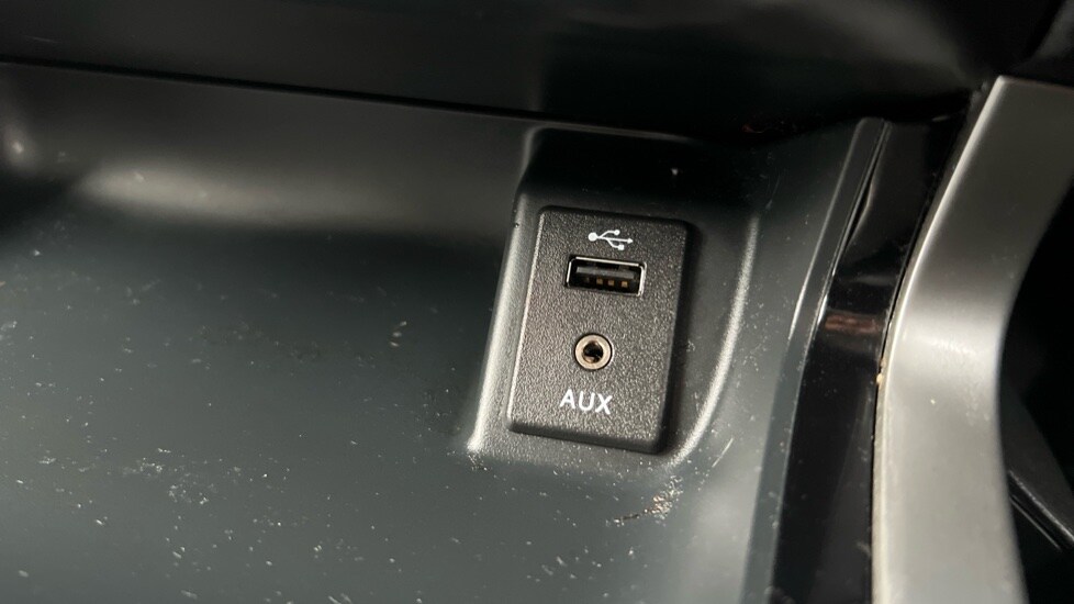 Used Nissan Navara 2018 for sale - 76375544: Photo 40