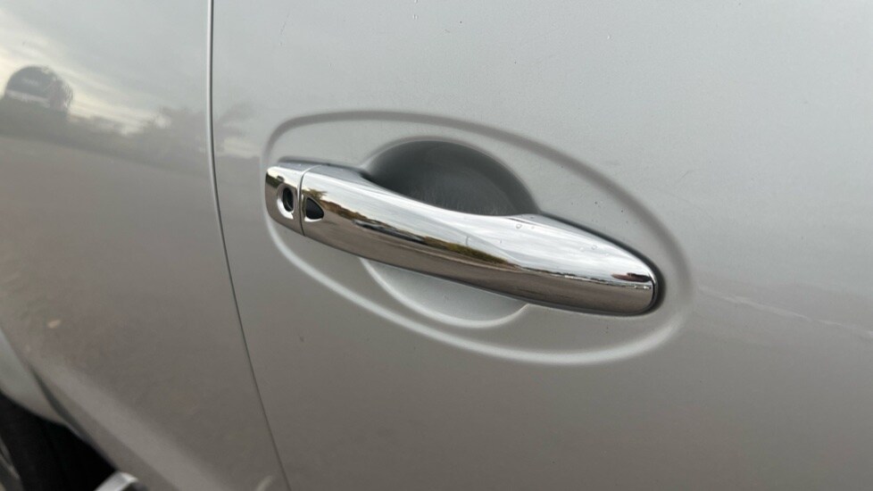 Used Nissan Navara 2018 for sale - 76375544: Photo 46