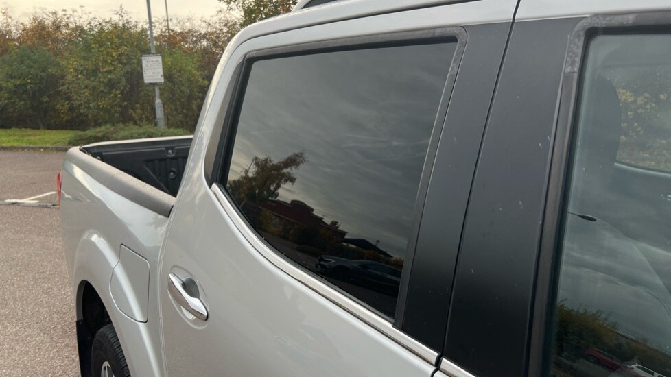 Used Nissan Navara 2018 for sale - 76375544: Photo 48