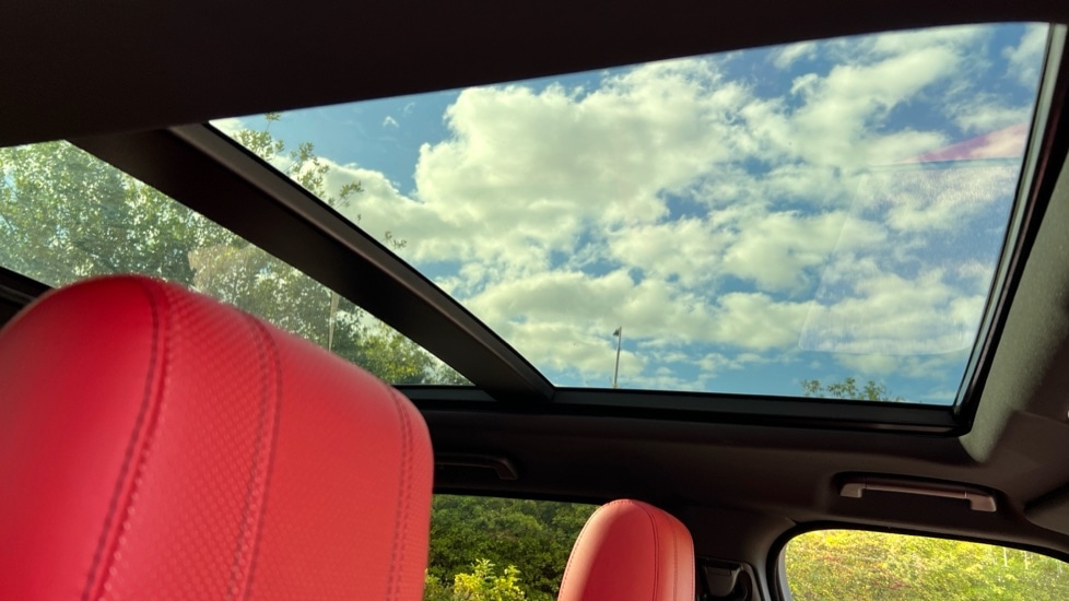 Used Land Rover Range Rover Sport 2017 for sale - 76615370: Photo 31