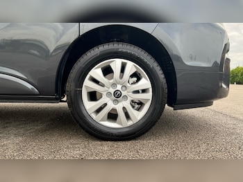 Used Nissan Primastar 2025 for sale - 75230999: Photo