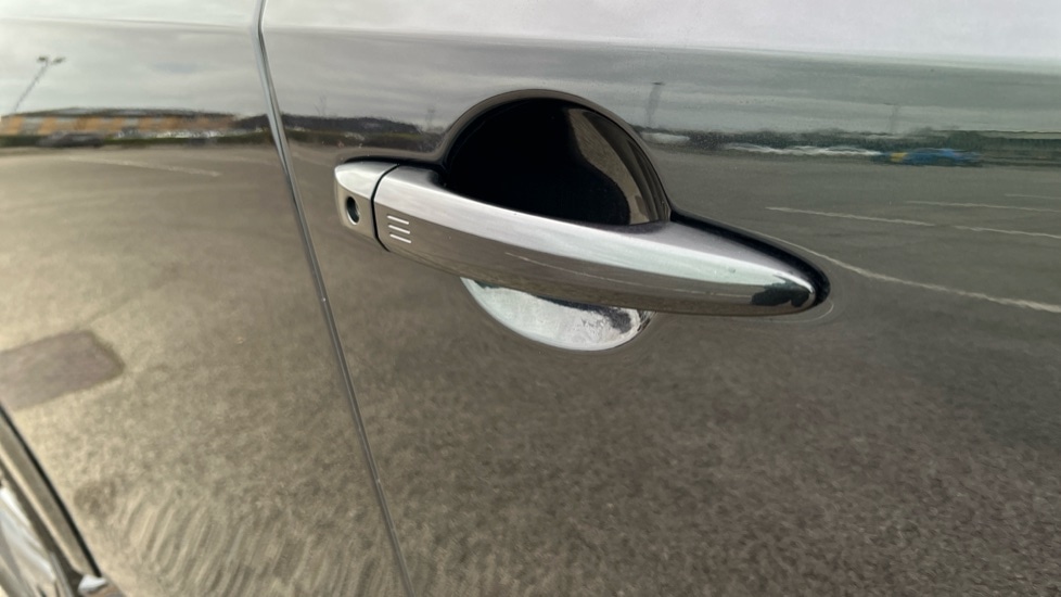 Used Nissan ARIYA 2025 for sale - 77004965: Photo 52