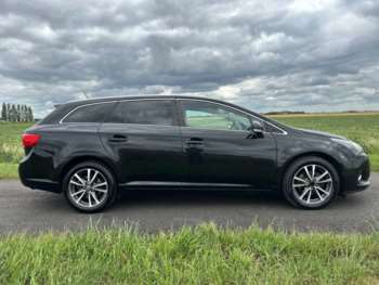 Used Toyota Avensis 2013 for sale - 73925721: Photo