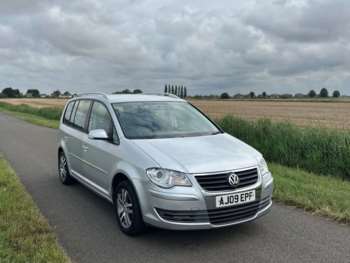 2009 - 1.9 Touran SE TDI 105 5dr