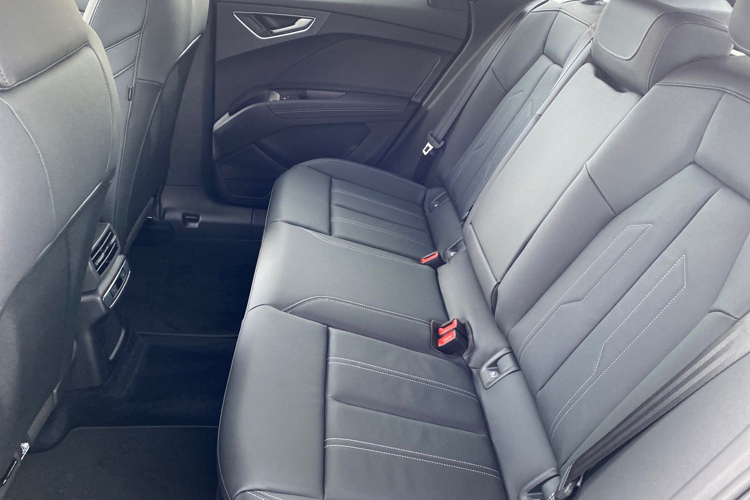 Used Audi Q4 e-tron 2023 for sale - 78012954: Photo 8