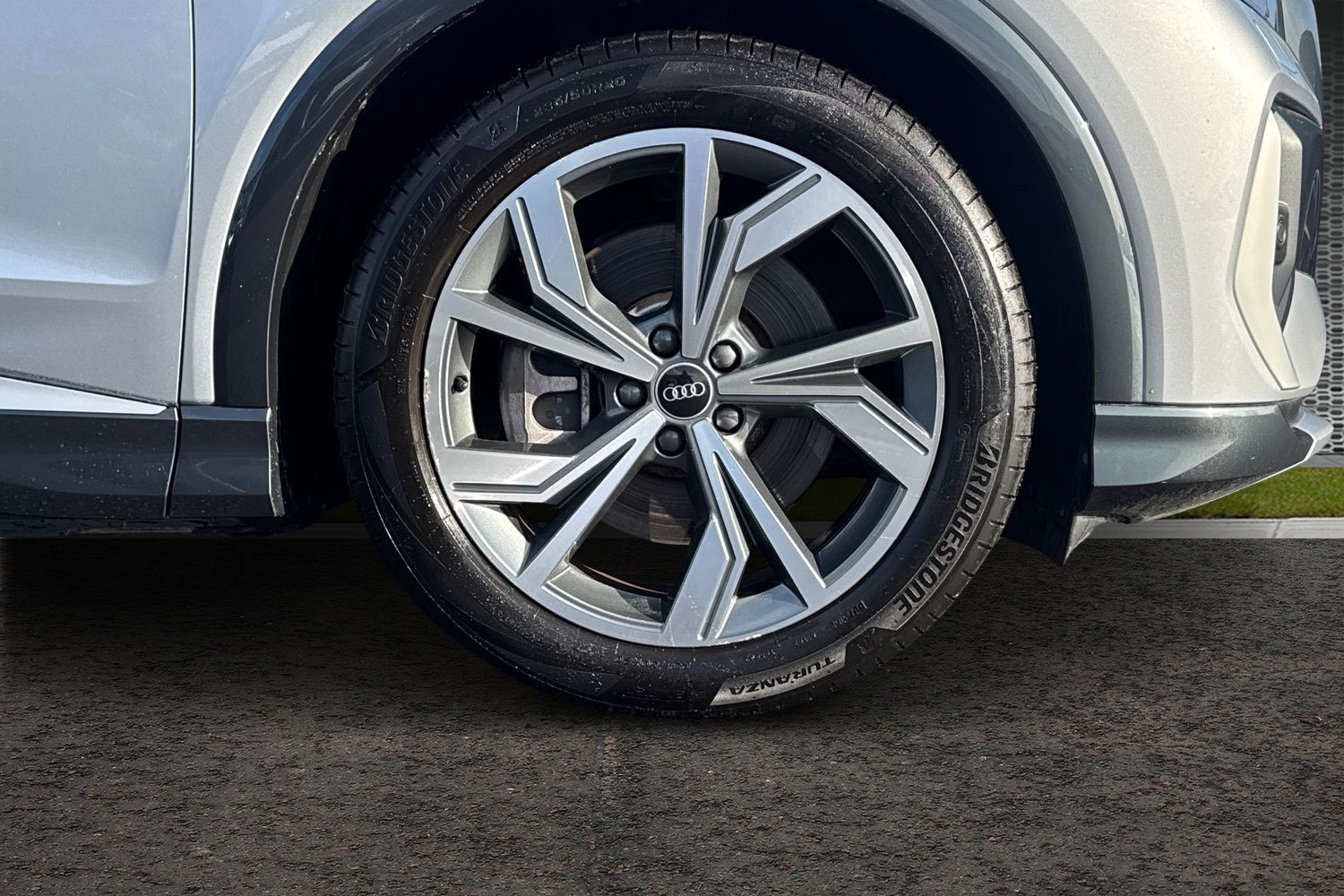 Used Audi Q4 e-tron 2021 for sale - 77627320: Photo 5