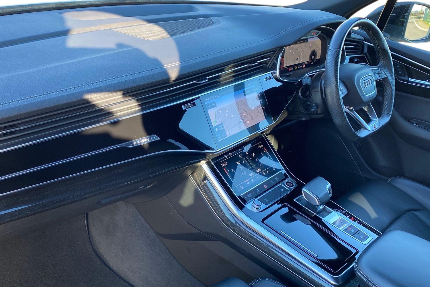 Used Audi Q7 2022 for sale - 76674697: Photo 2