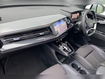 Used Audi Q4 e-tron 2022 for sale - 76674376: Photo