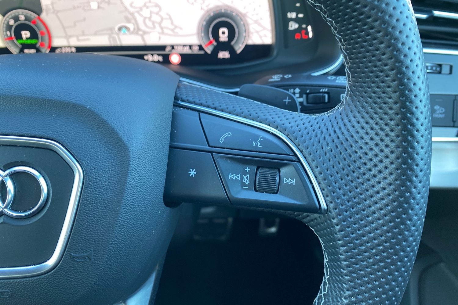 Used Audi Q7 2023 for sale - 76676856: Photo 15